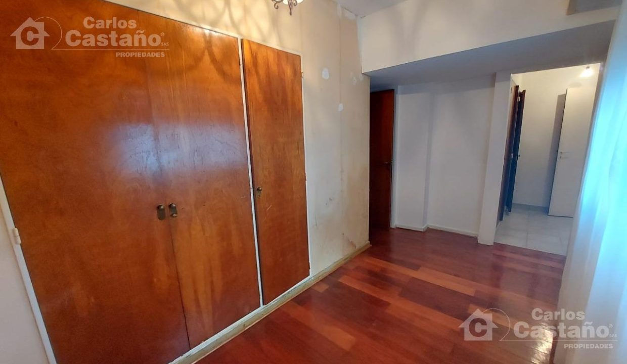 7066963_71880219181655516266215208103010909819664570105679744789436934897088376646265