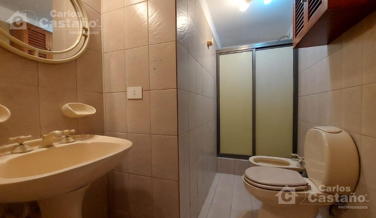 7066963_73820764301039227375830301039832661913768592660946716419564636254312882942553