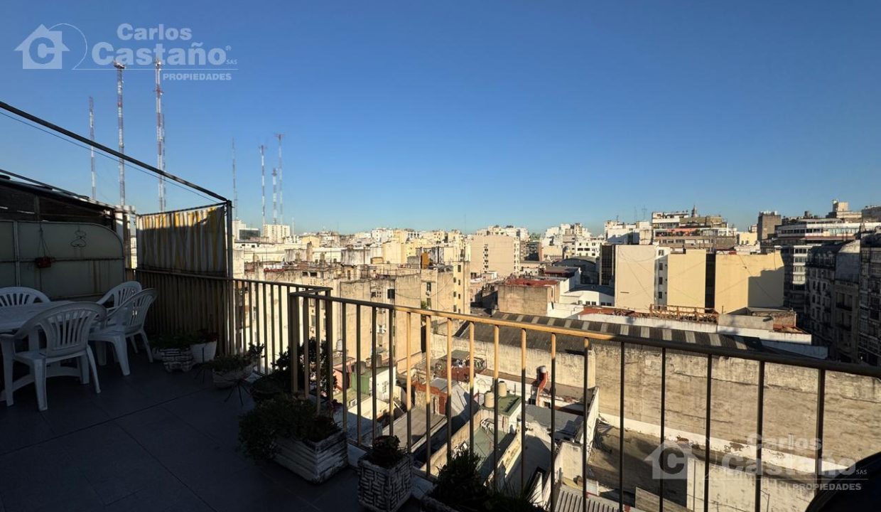 7084600_44691573501282622651640403274644353719650927234296671189602358868246822381981