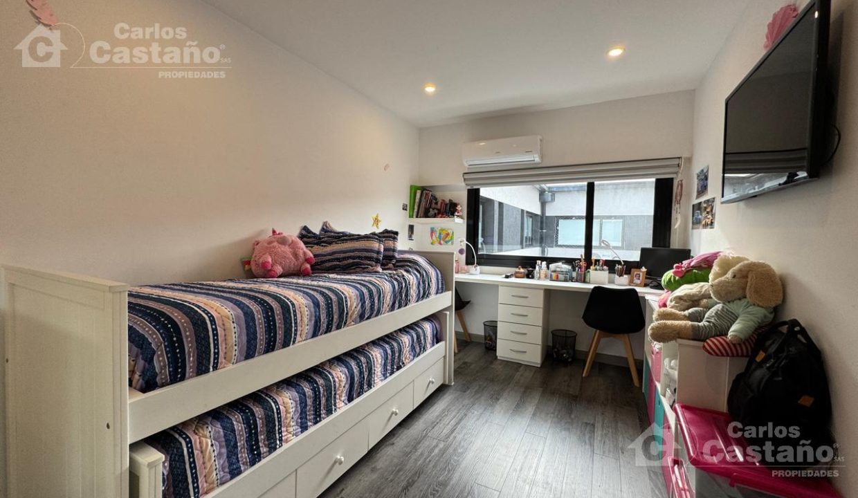 7092873_23868986172626027283526408446745193531233192905922559115162787954049150937614