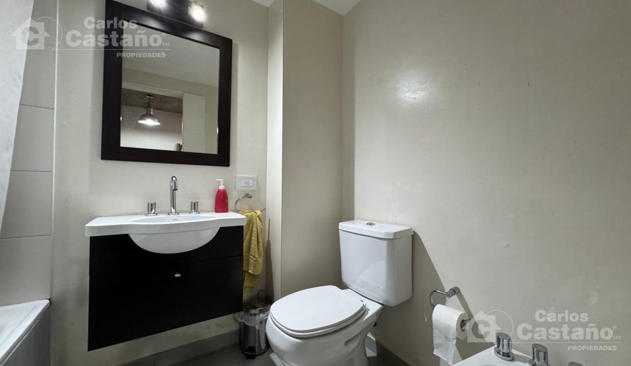 7092873_51016953514412399648923936991896533503799593920456861078488057985463048806010