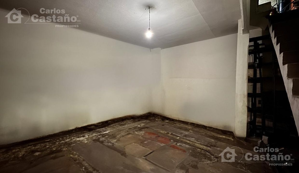 7092916_19794941533905716835317060882337171537575530665920792297797803573669025182890