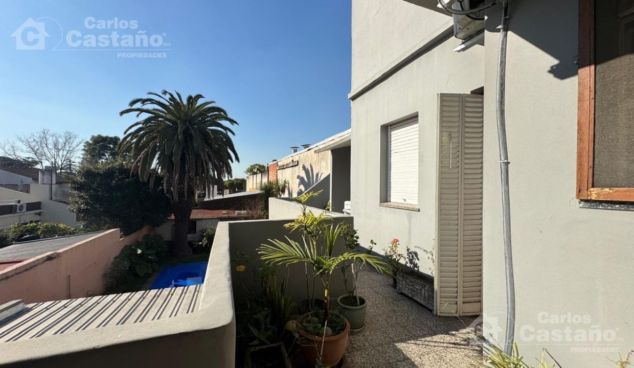 7092916_21706095178588285960653179880741742651981914115478432663939755375626783923072