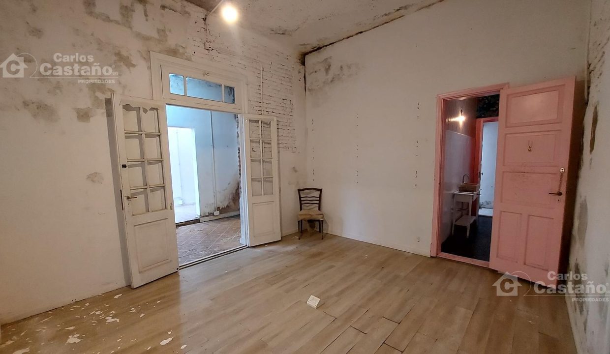 7165756_100886366175239410009771536427423128830740886713395843954914118411993640808472