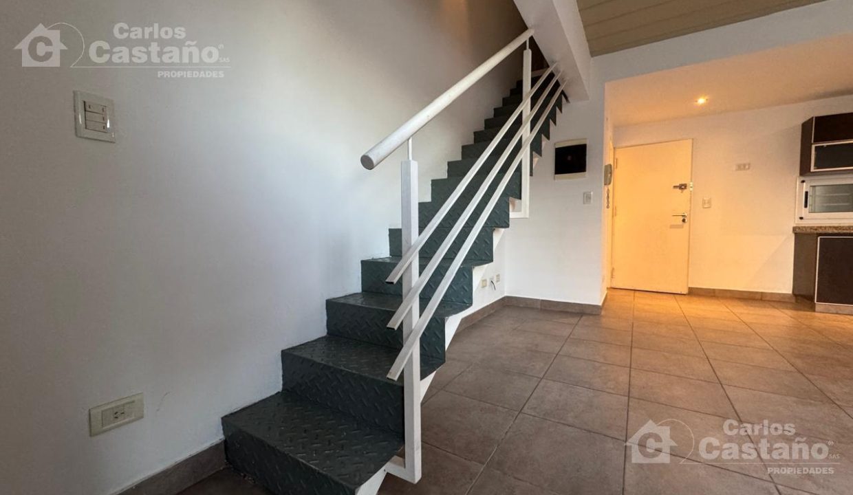 7174271_18927402608592988354892364358515571910826015248434209894115919192617582181911