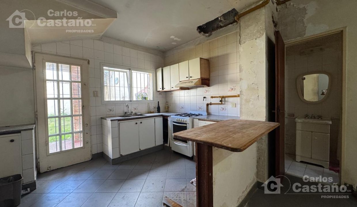 7183319_11341554412821787151335888212113344717791366973141769607521710890642583860061