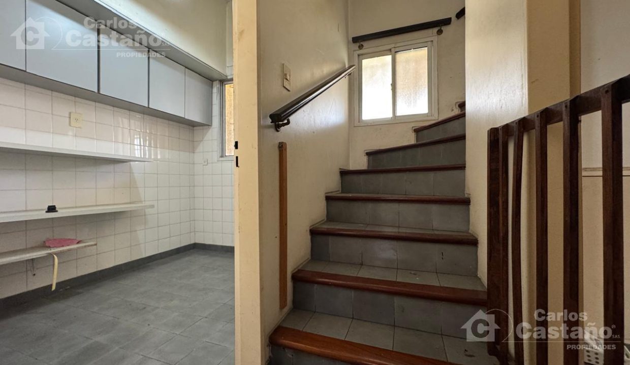 7183319_57749127502428972036719432703962818137950703923975869562890265091973439110412