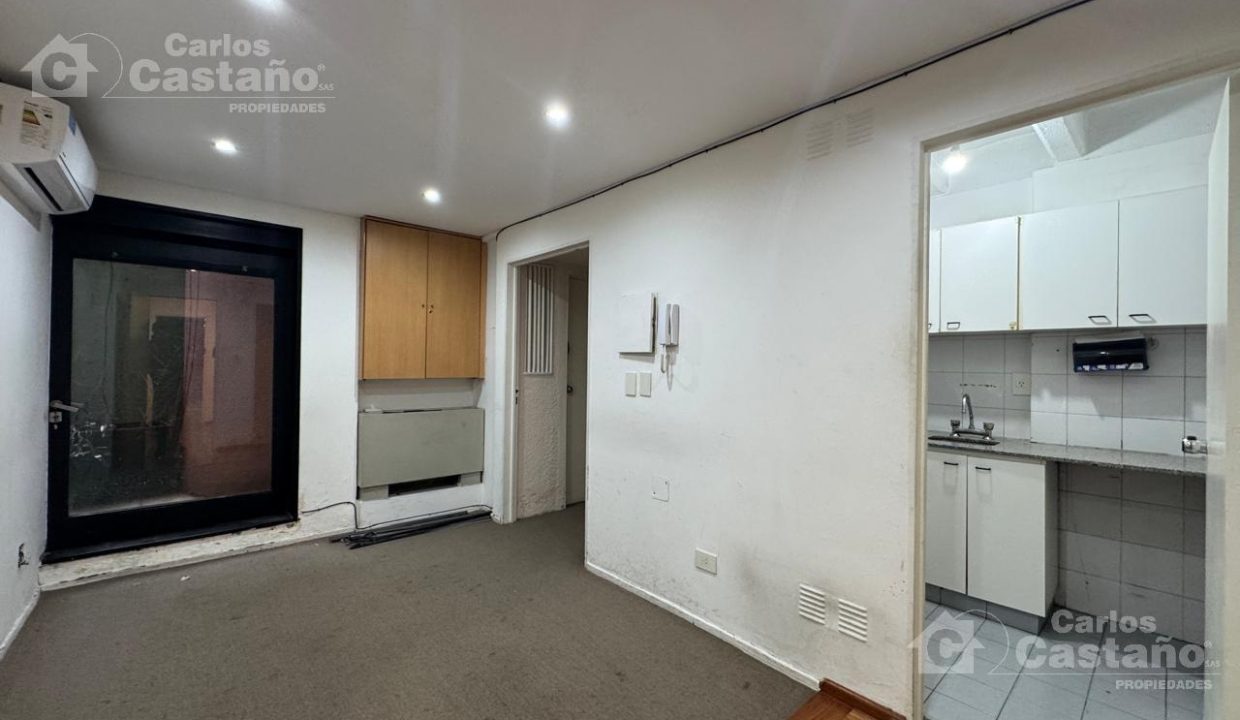 7183642_107285740050016901741964113923338758757385034888878542740182486008651921589336