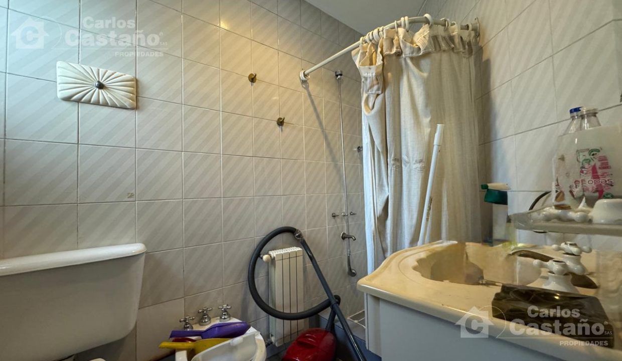 7212034_626250681936832136802275325440446450902487580774187526924740073744923998702