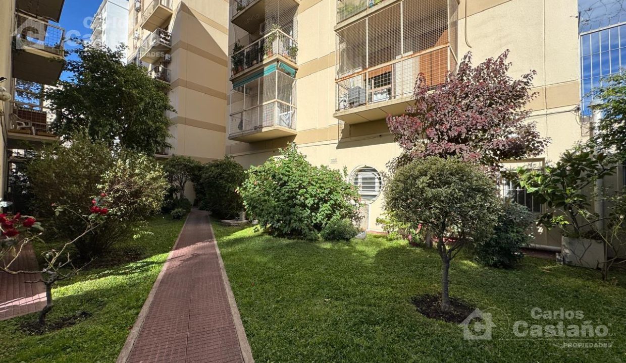 7212230_104125415812867101646781993804951560023520262444332346905893213034216305739741