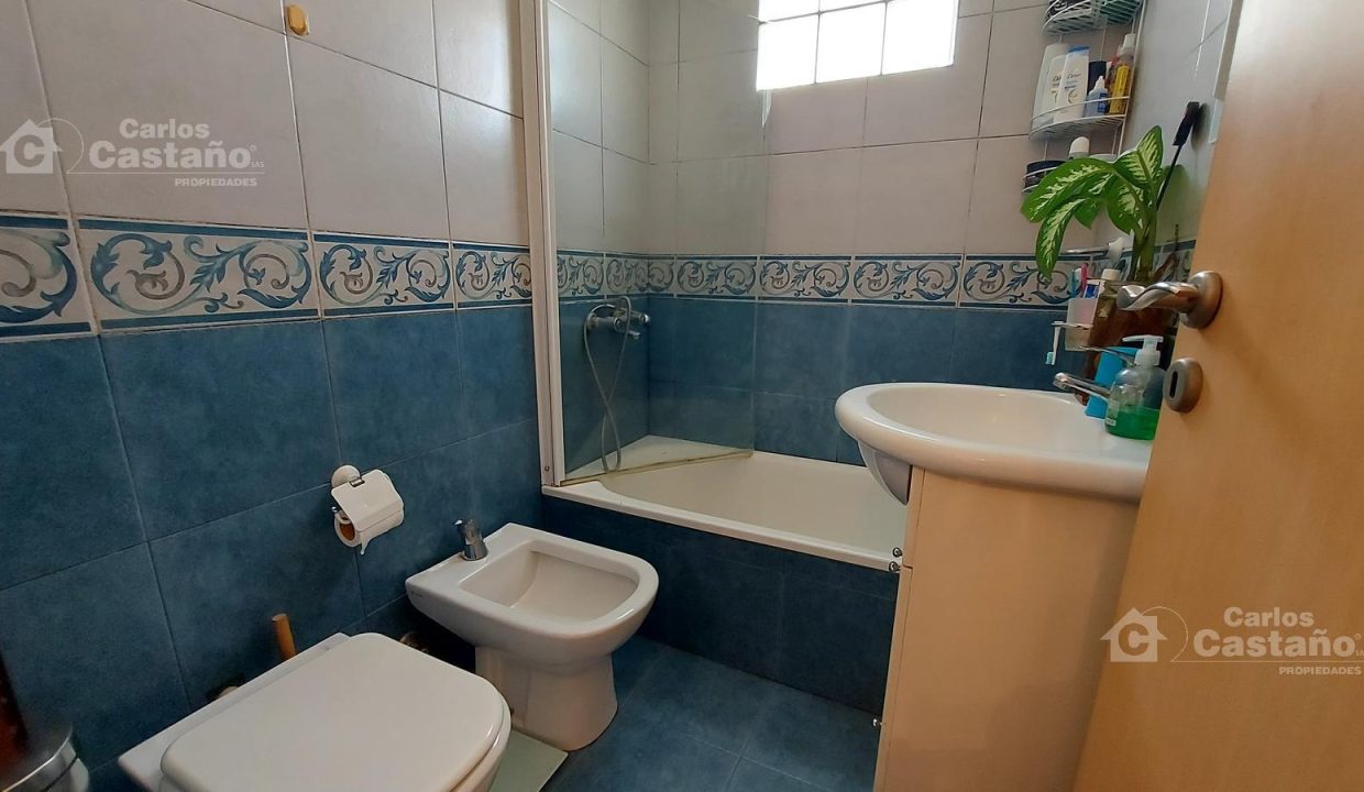 7229072_4812562334983586842138866125236371050904951108140771875790435129321611291484