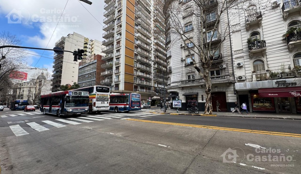 7231617_7337176669178887505561366870762974091337373232871082556188064685287294961231