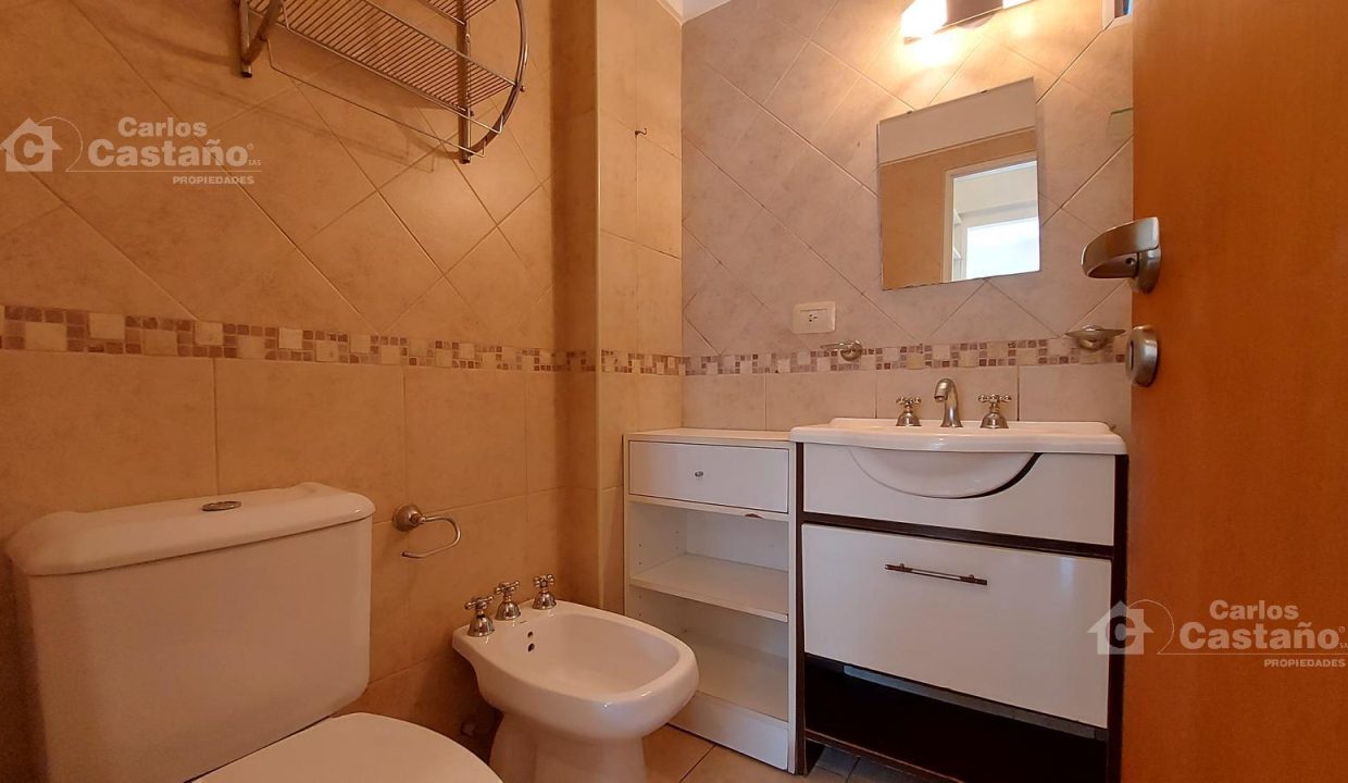 7235738_84667827265353783209303432654935798849666550089640984515640319378955369610077