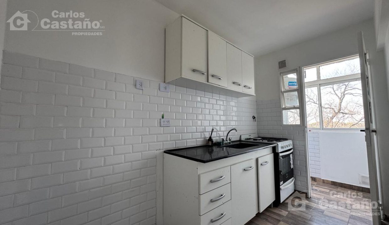 7248256_102720078863917747502395129354008013750367070716082544978528456962120529745967