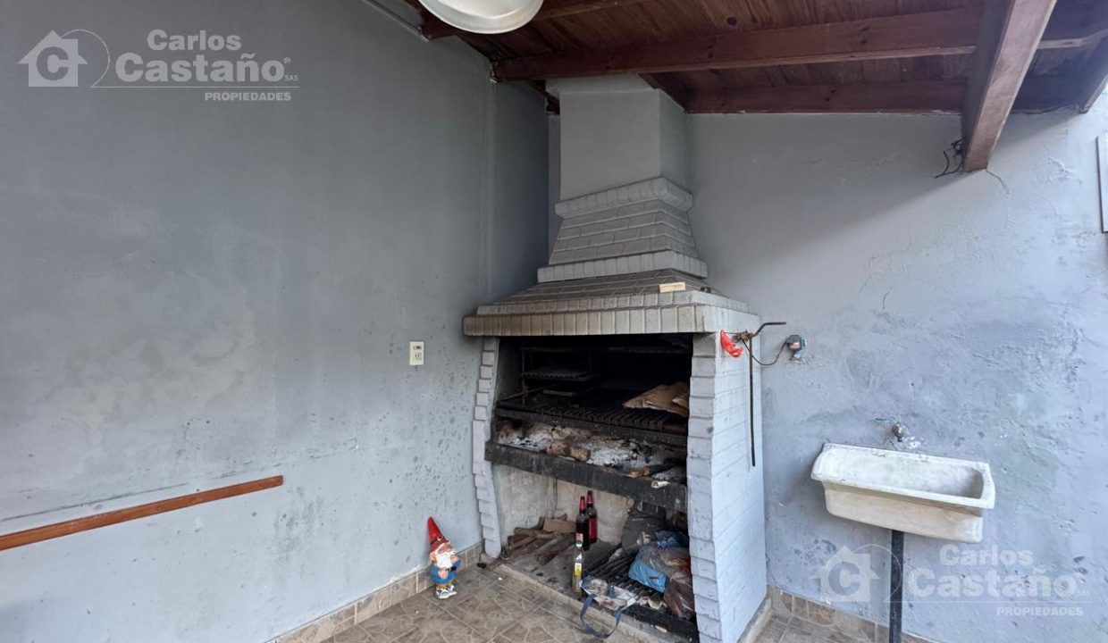 7261305_87342637419870718383162257872307075818726619286123103090614844260182469867242