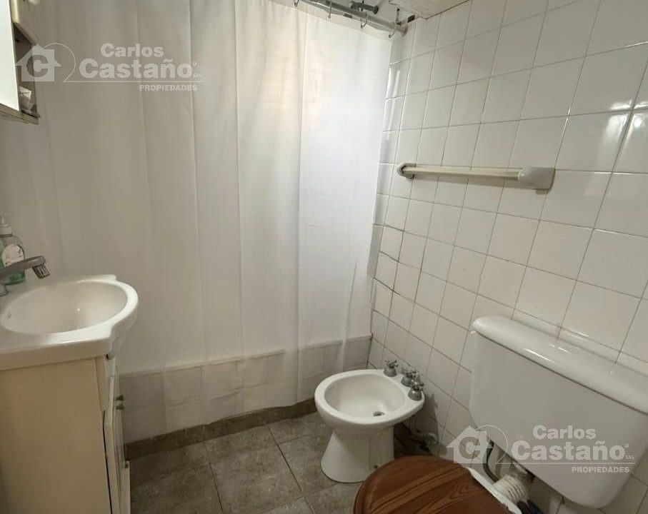 7288540_100174850894575440900803127227407836576505823328243407631003783464686048804711