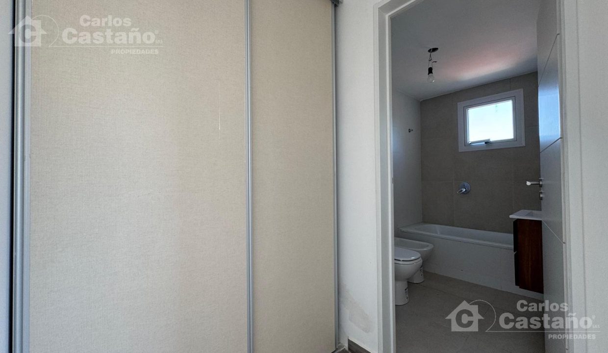 7317498_12831856514651087788939501651731801859580483939275922902246022203851246300090