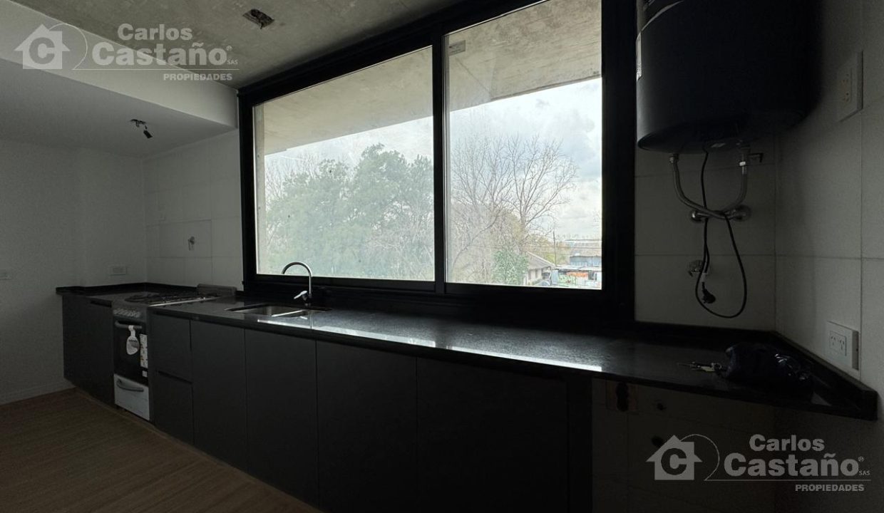 7321136_5143343060093150967343010370351340334537979389631894222771656854384742262240