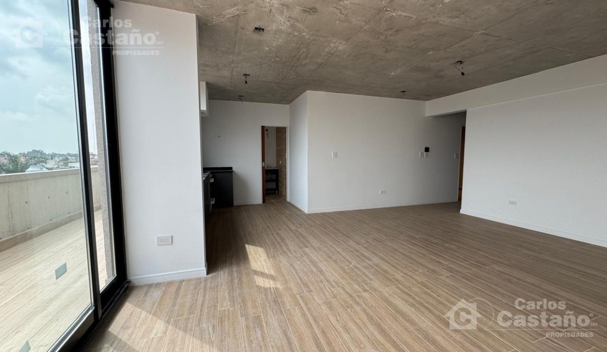 7321243_1303718688258059109046863407816338394483816761906611279320272554451967079517