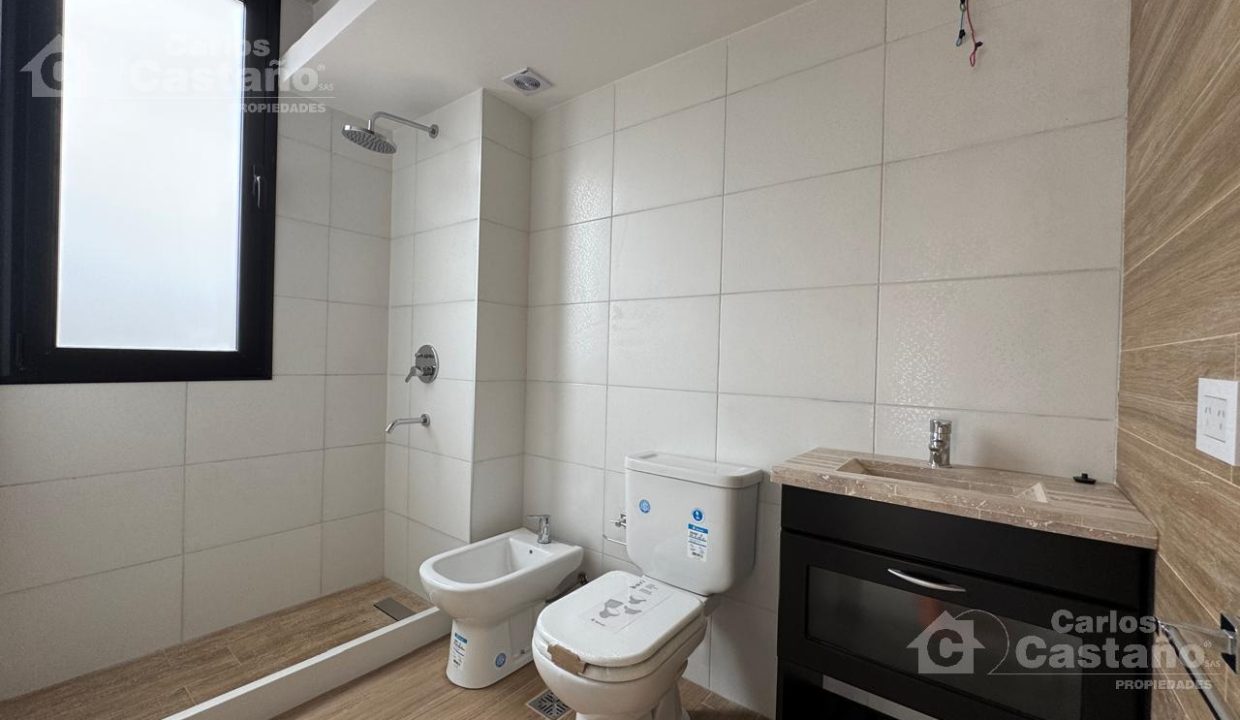 7321243_36629333103154409138559188374245592046037890739350879312152226063793026482460