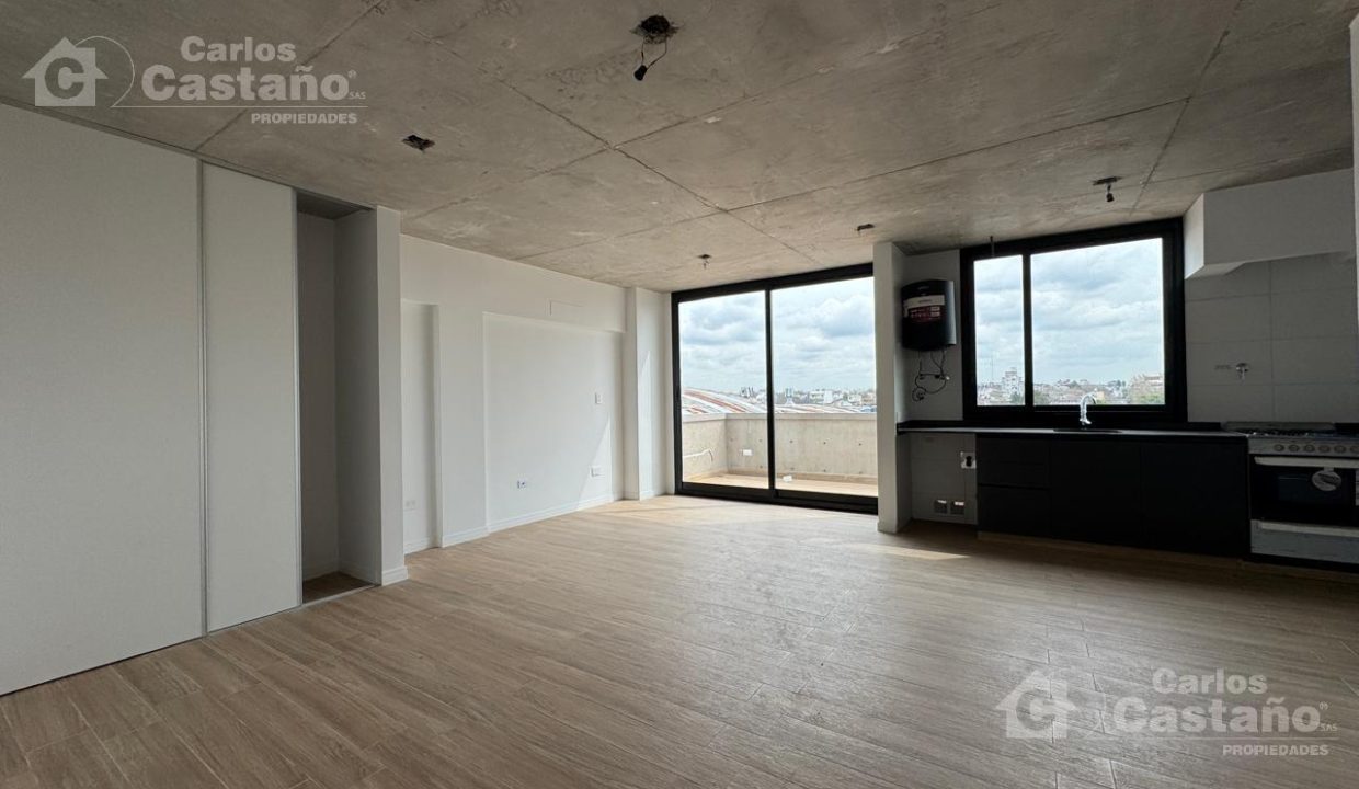 7321243_42437701721632875841279840904278506619485077797203831845739271437579348196612