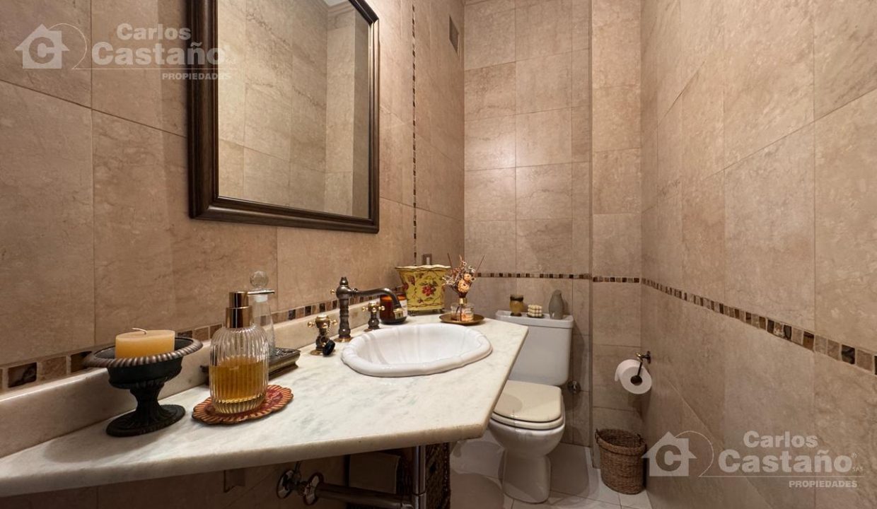 7341855_57657794118400067703706874339020183590679534984524446033546293703352468718515