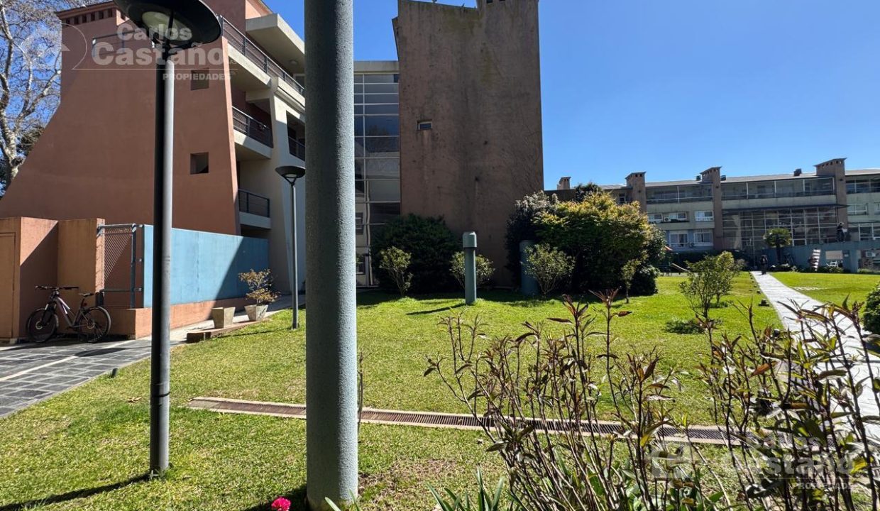 7356473_20680817035450293945790413386890846846906440148943342676484403587628627954686