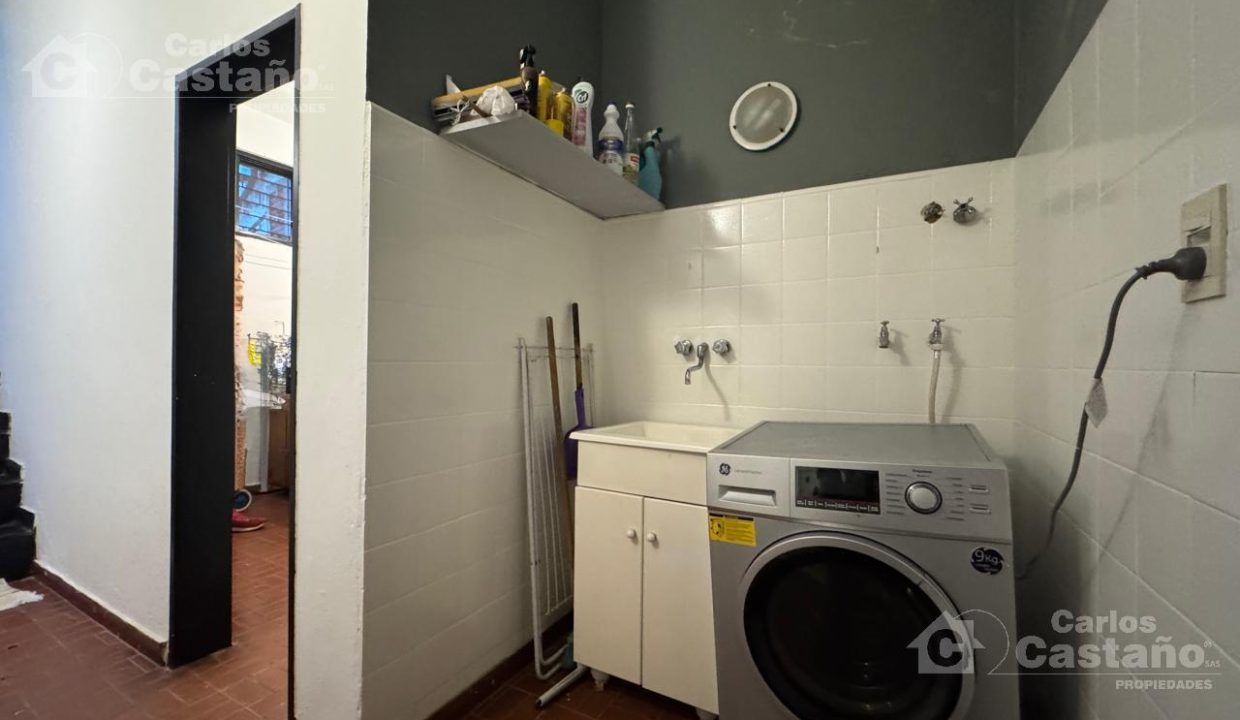 7370207_17167538561720551064395695965694365339210331693997076256074318895145442835208