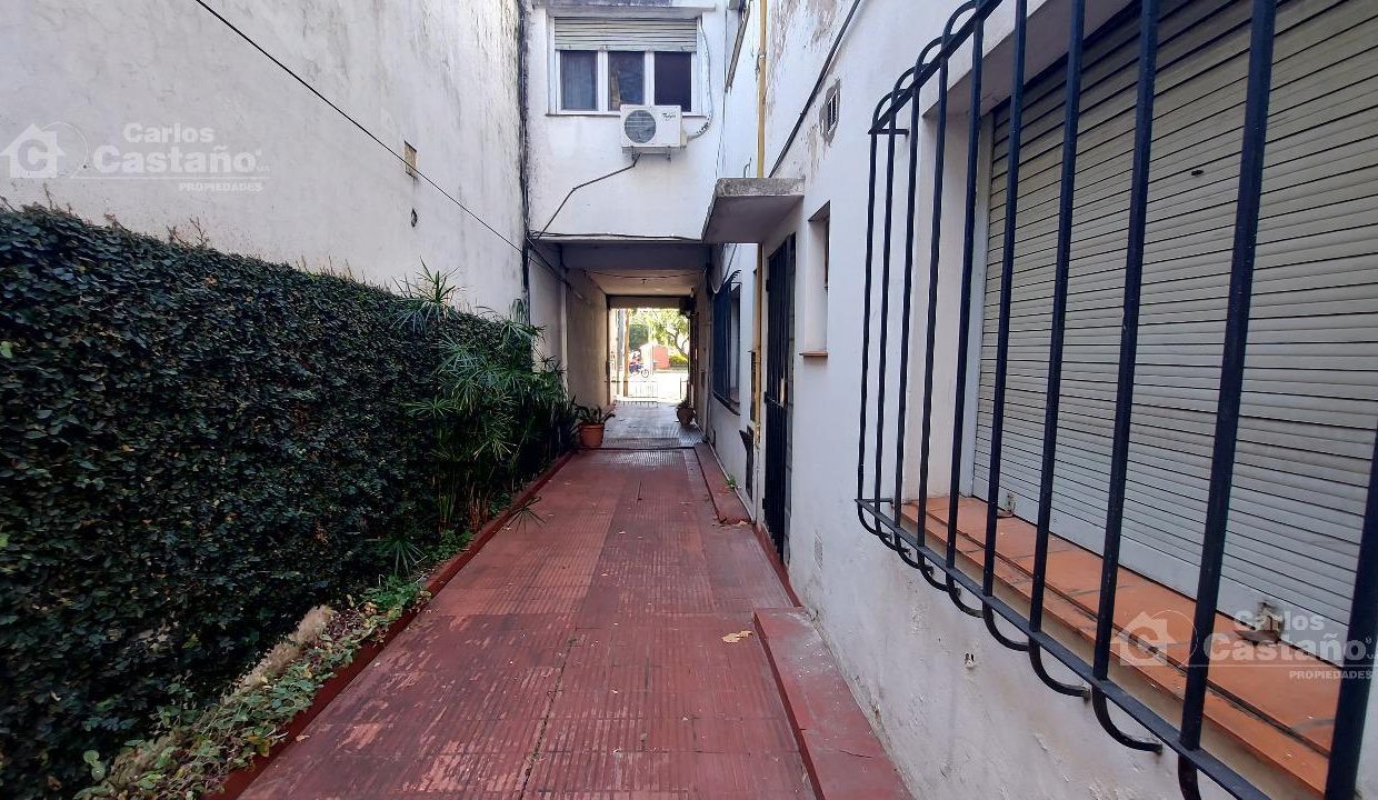 7373456_43642351227216189856444582106318866932741820421997870940947723226412180857409