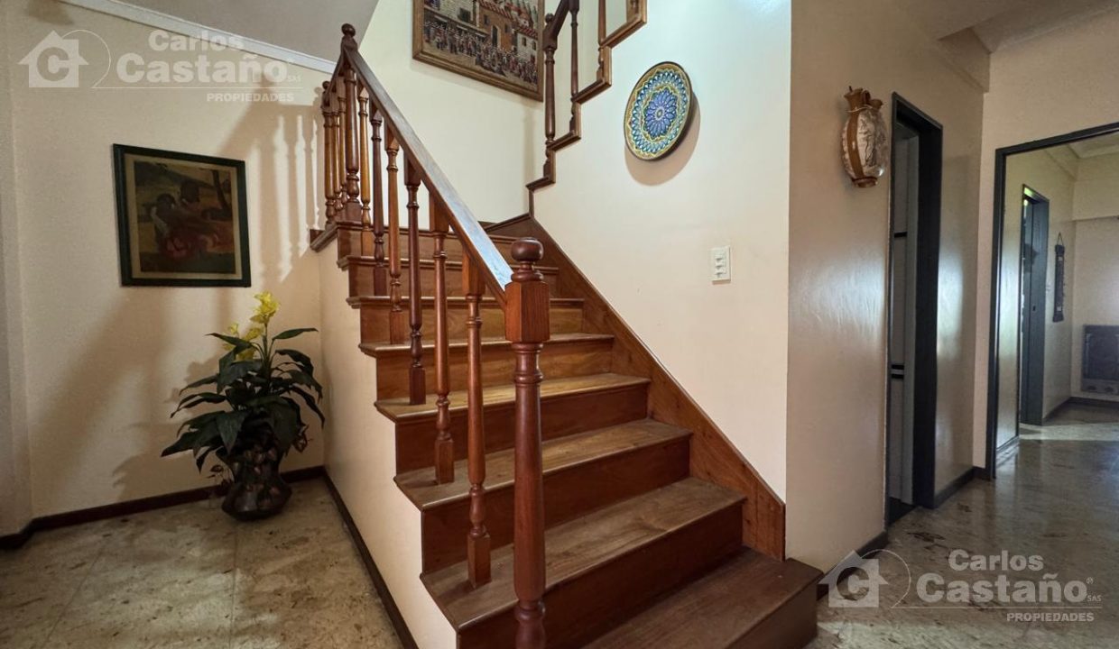 7375601_108757618350562084315956808855497856539577377593645261942041228602245819743349