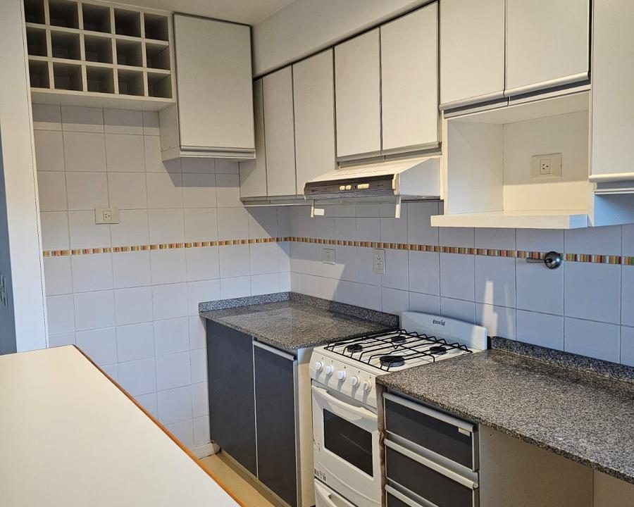 7380808_106569786294178940897408919726277147811317484238818648313466628602438048742384