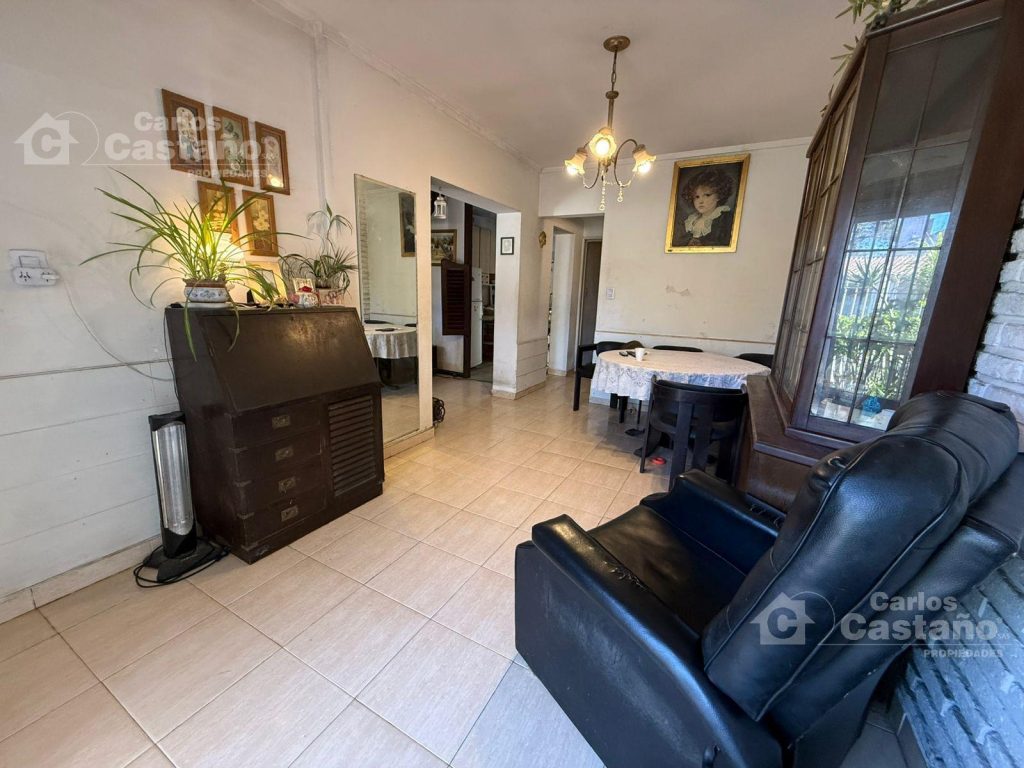 Dúplex a Mejorar en Hermoso Sector de Martínez