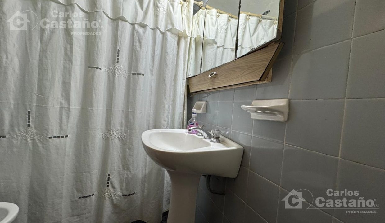 7382540_112444843883367332680361091491893920865326003759020316776414957080878887111048