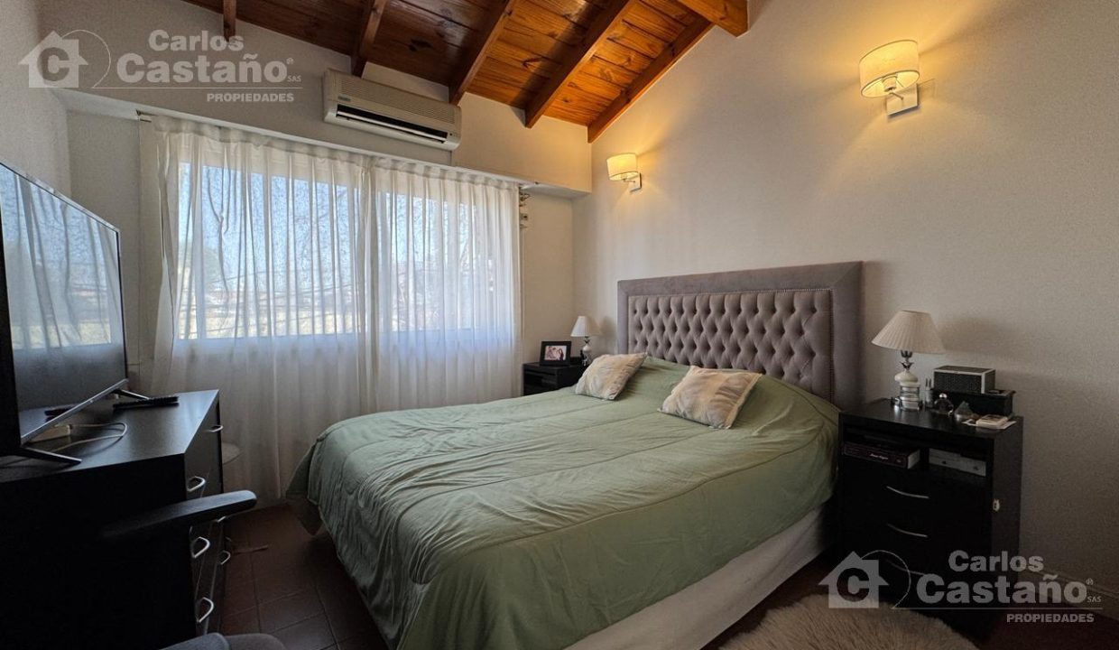 7383247_19585324658757683537611865805018395864582163095775791817049688410011480124492