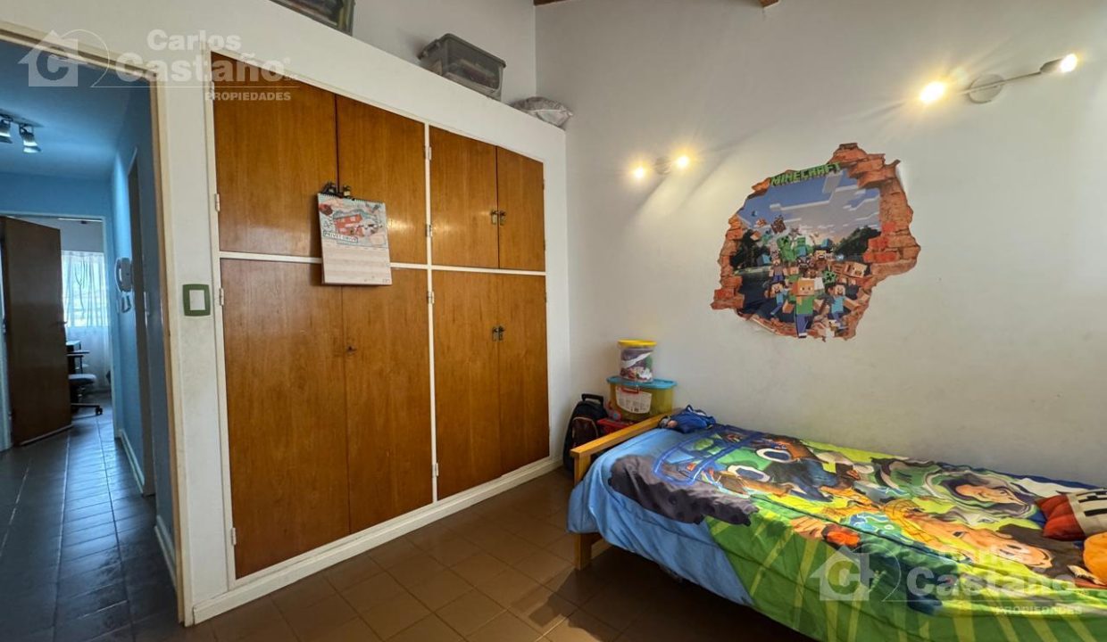 7383247_82126618841427593114630367296295817181441002463445546339505174713272773074963