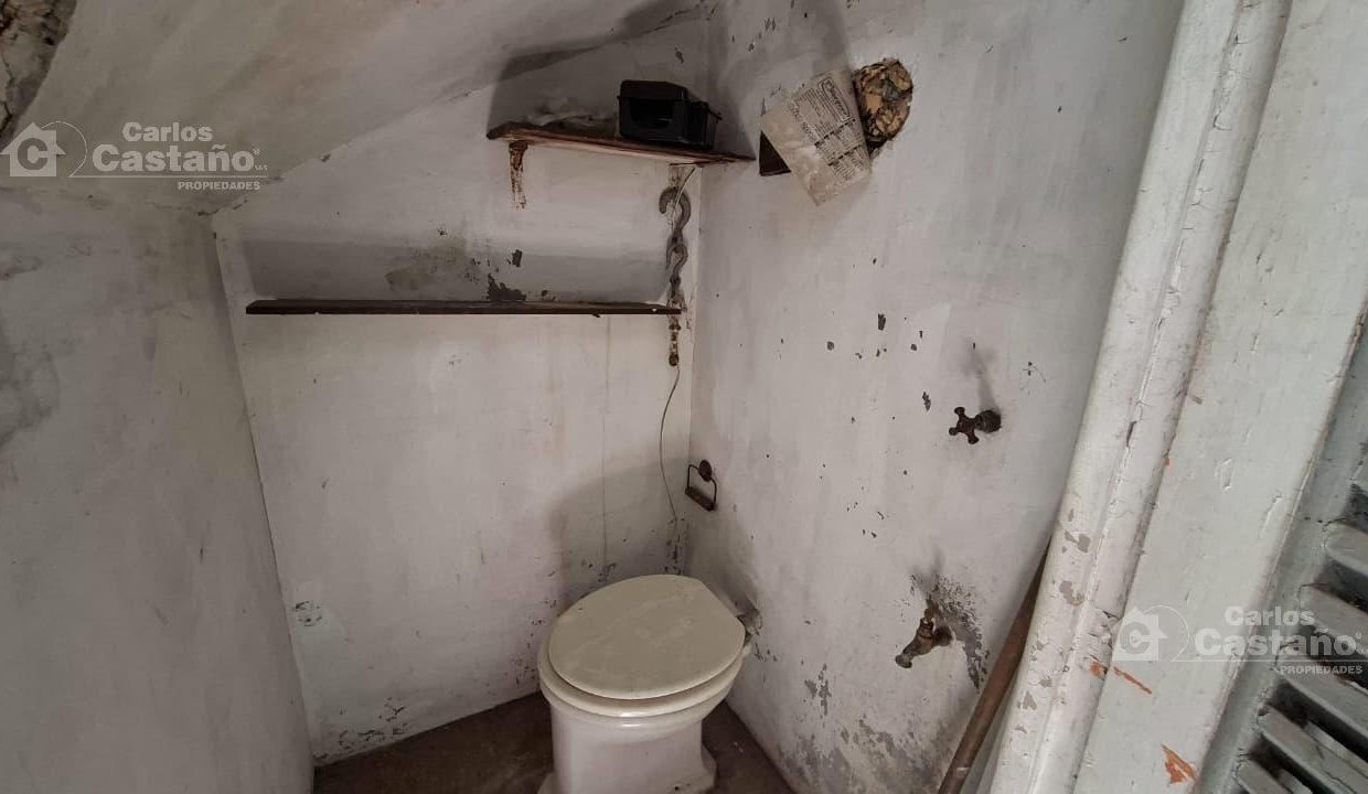 7400367_70118882886301075288553844809297531929651085122376706512400321326430298124438