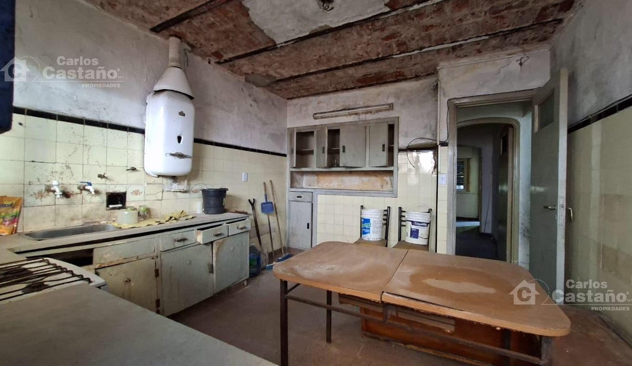 7400367_91723128068045361940184941875780657426072676505538369003518937720405727489081