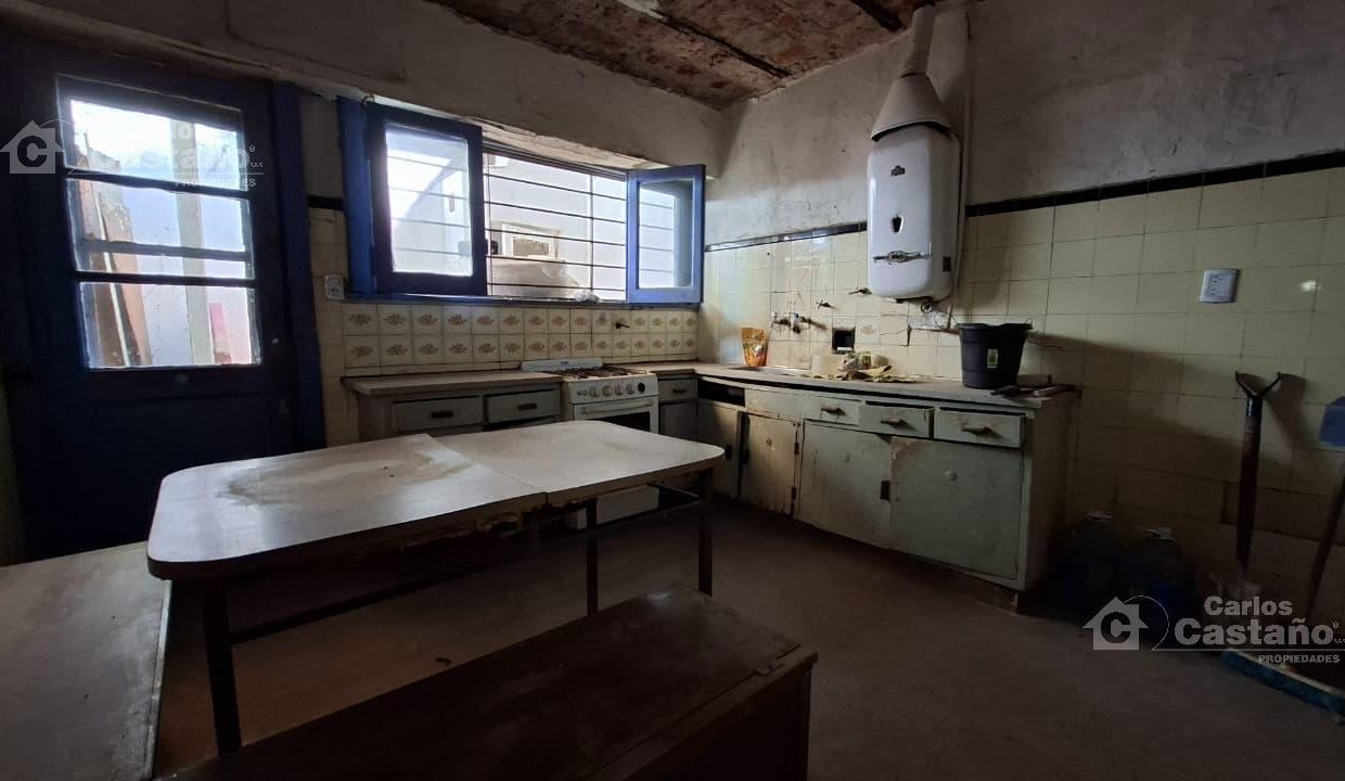 7400367_93946332639015997309125749953233209500880375472213620937236398228326885592945