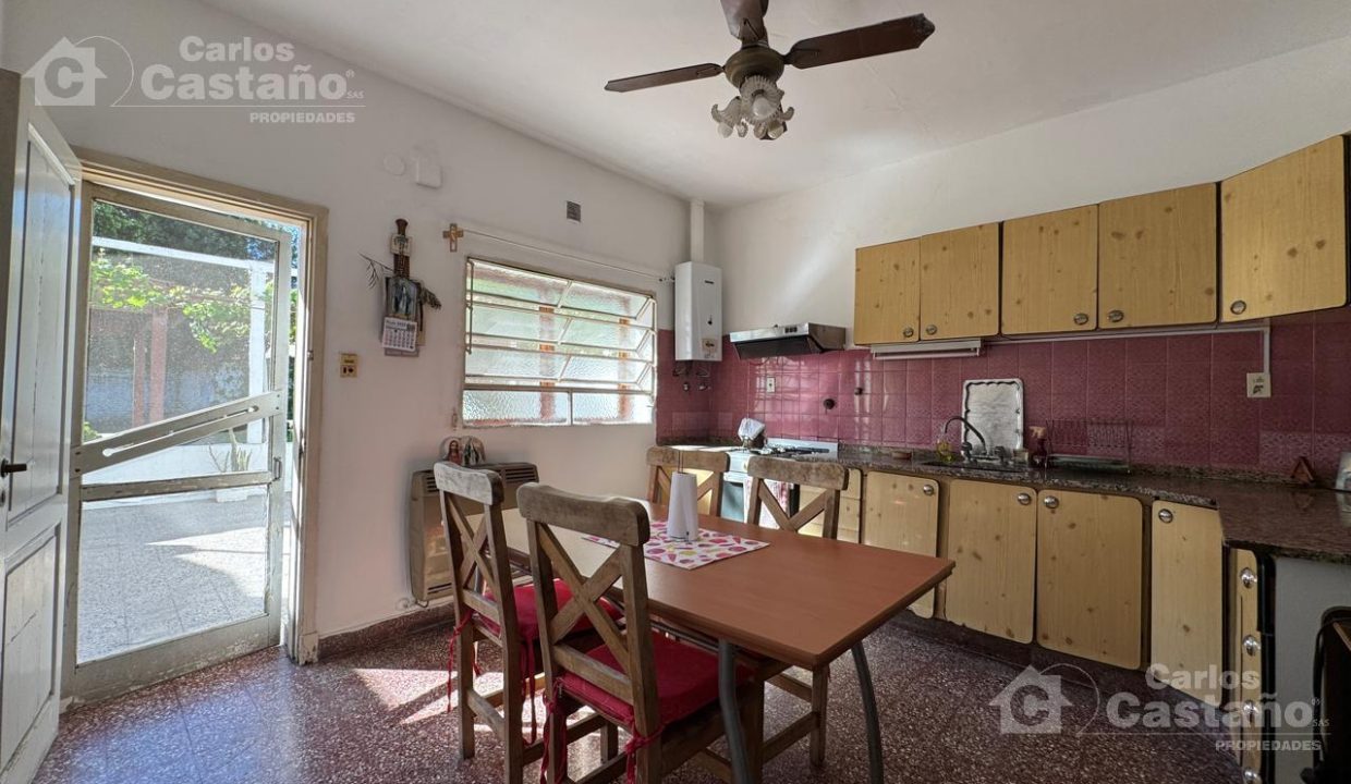 7403485_68477519909831444645662348822133877338694588458751421812157645117593473351316