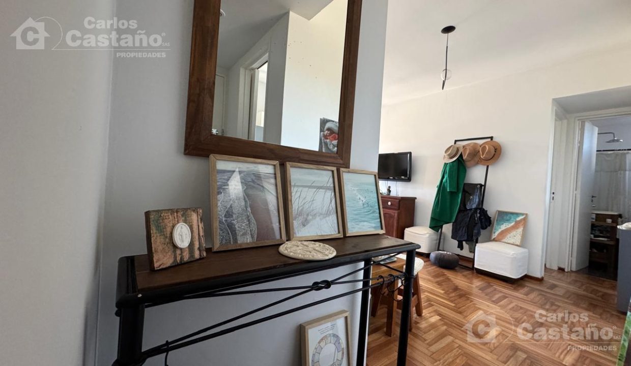 7411078_111123521071731687582854070531837352237739646902211400846695903055455352178621