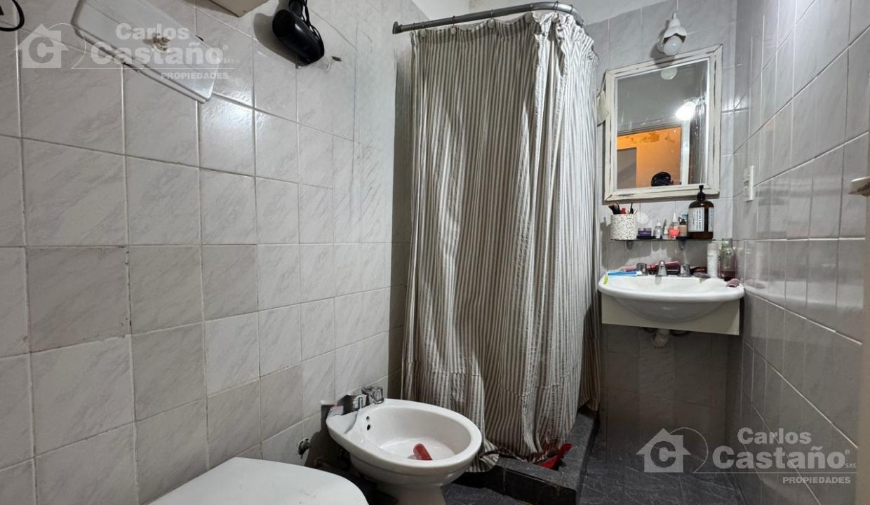 7421248_79669938422358352425687316656226865337880374347429478517102219567807232754418