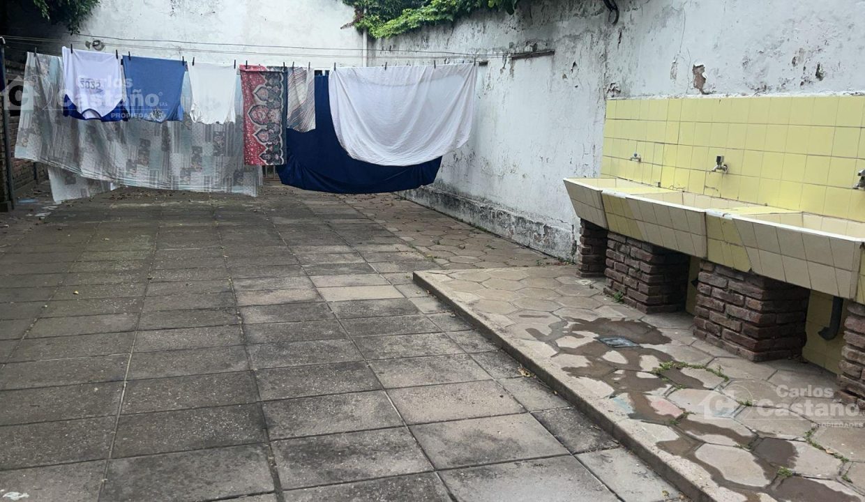 7425742_75901986247184673546128818055999493415811130561887992058975789505884375329765