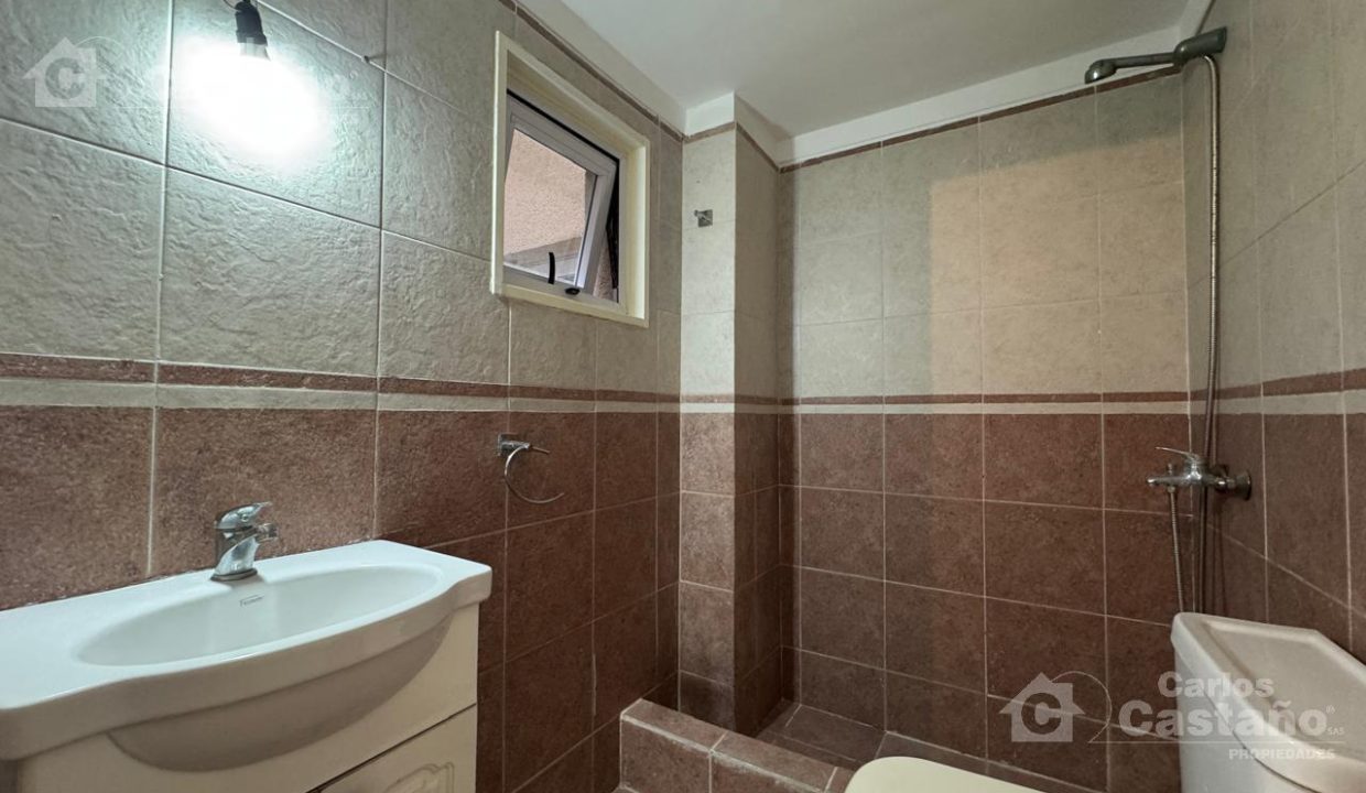 7448560_35897337395199299653056623210881593017058285173502446420709567879614818317990