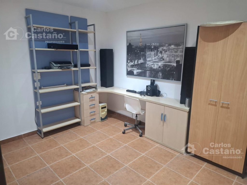 PH al Frente, 3 Amb. a Nuevo con Garaje, Patio y Sin Expensas.