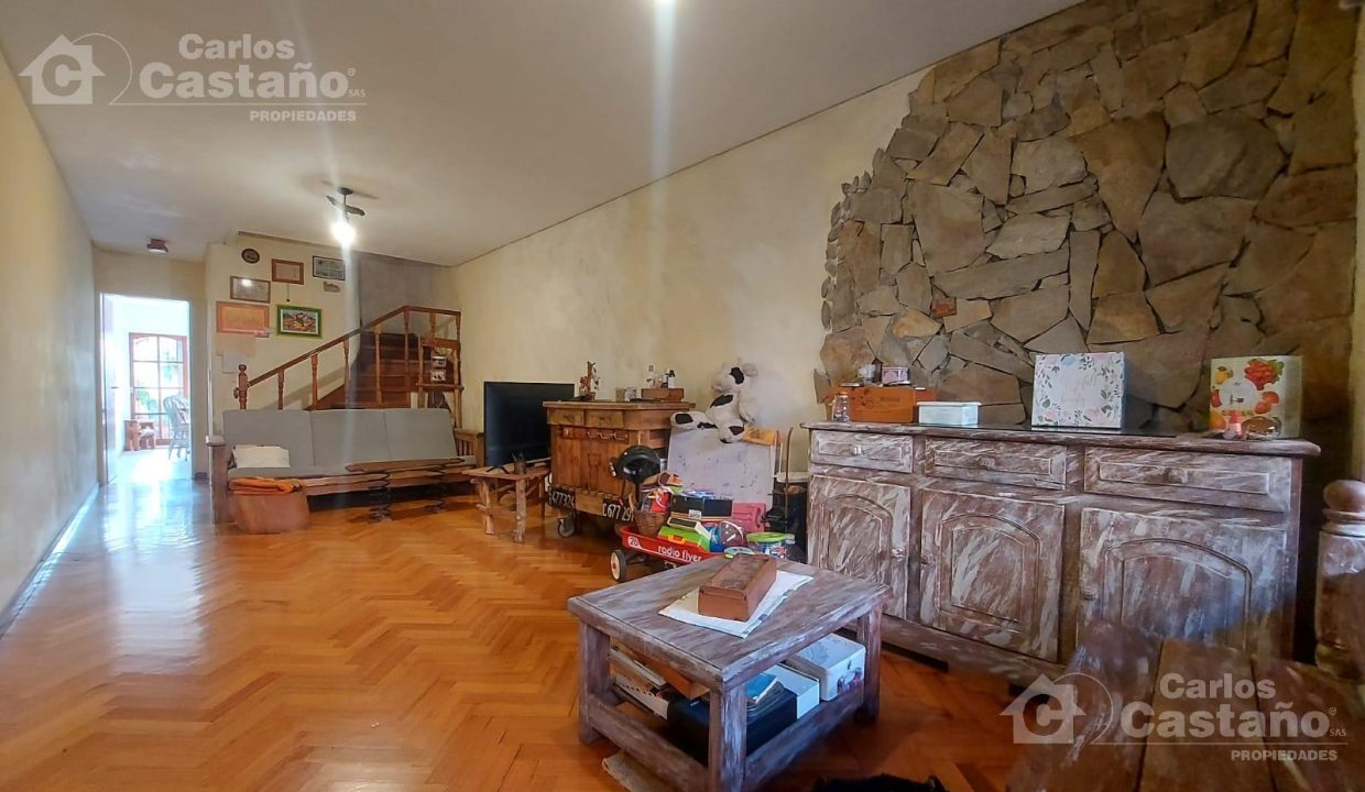 7469451_13749305071773687547064132684086482053090951290071185099825995386769441107221