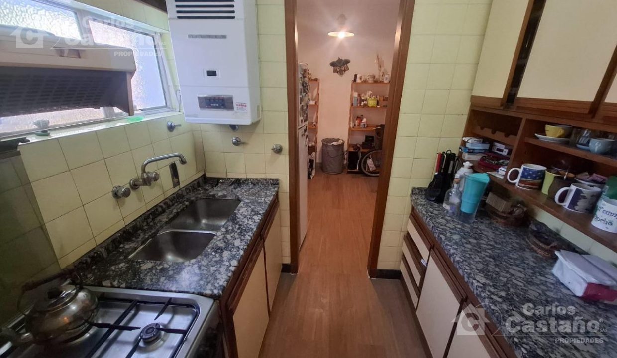 7478915_76791788933535407109949815524129284696344149006216868922824410290194332324181