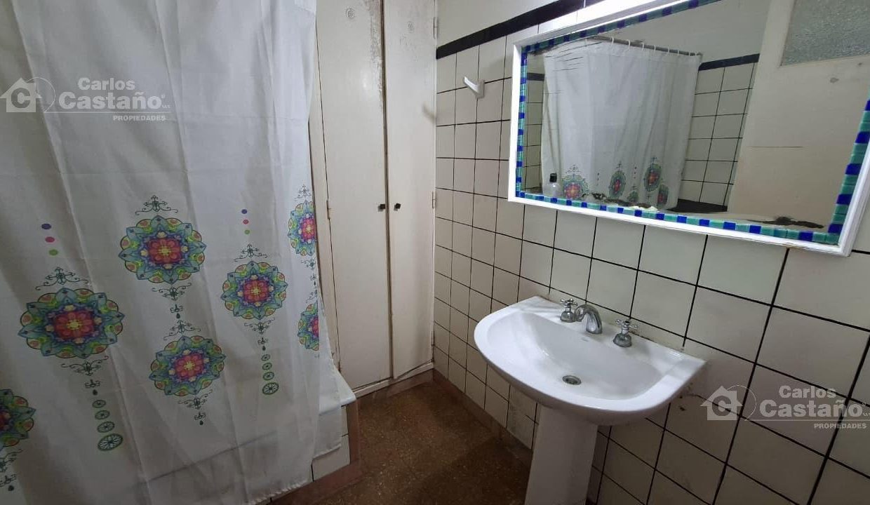 7485651_97611547696610211009279499986621629308788708155500538225822492416857809369375