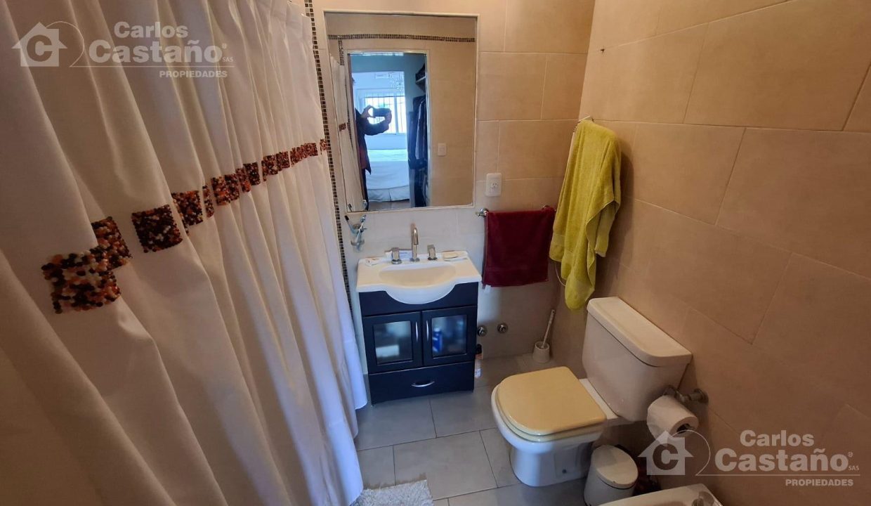 7502555_104313804631477746578622158040732692388064761012734404575911947942267658892915