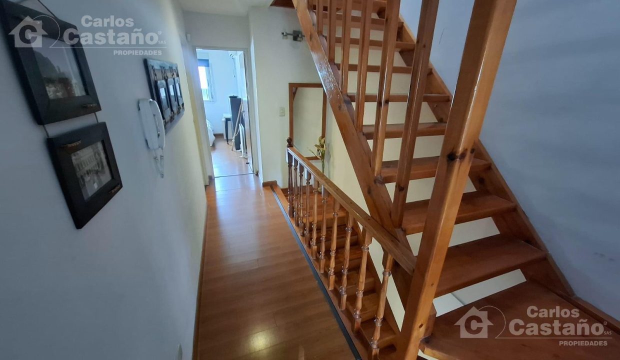 7502555_11588702043519282787505579314046565502651118623726605664388941209346487733542