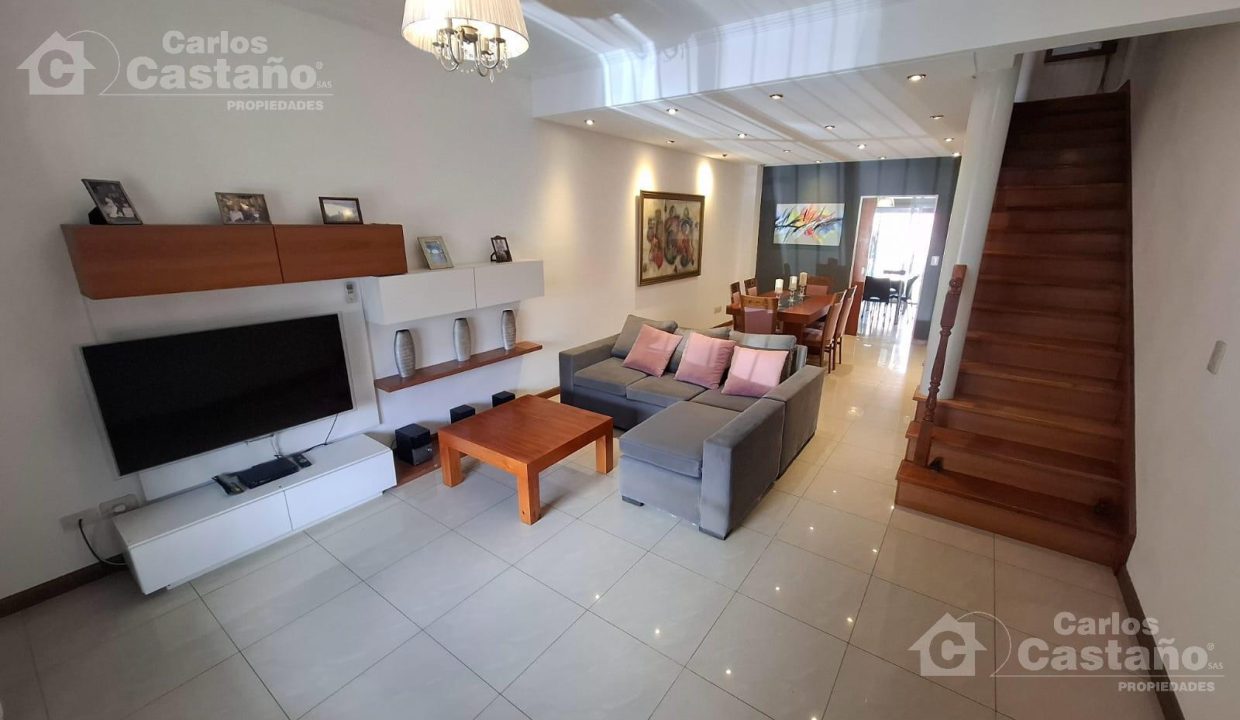 7502555_13709714316545035774248351128220934487472761621675421902463076468604720819757